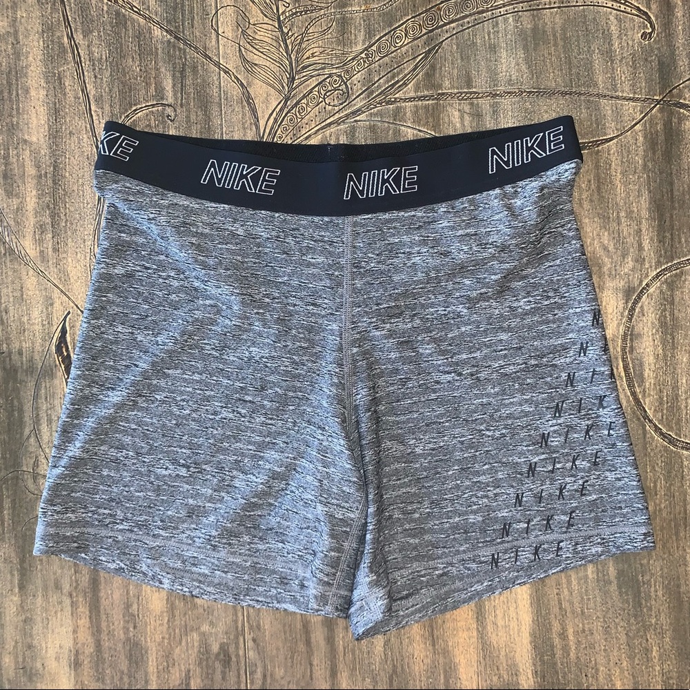 Nike High-Waisted Spandex